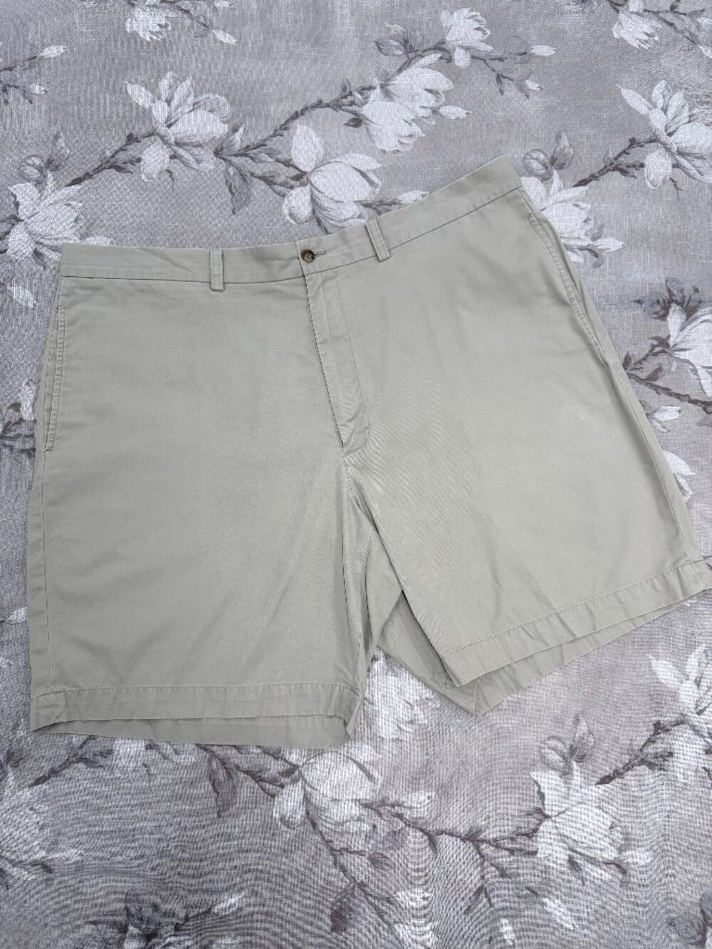 Brooks Brothers 346 Men’s 42 Khaki Chino Shorts 100% Cotton Classic Fit